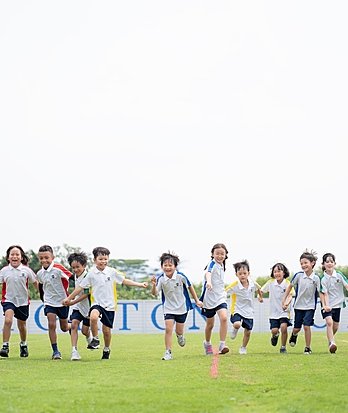 Pupil competing in athletics at Brighton College Vibhavadi, highlighting the school’s commitment to inclusive and competitive sports education.
