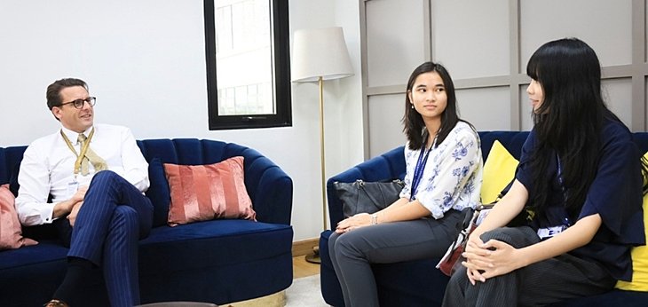  Brighton College Vibhavadi Head Girl in conversation with the Headmaster, reflecting the school’s commitment to character development and holistic education. 