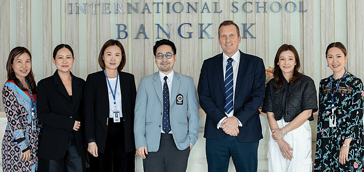   (1688 x 800 px)   Wide   