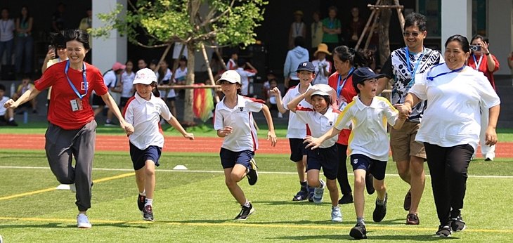  Key Stage 2 pupils participating in Sports Day at a leading international school in Bangkok, developing confidence and teamwork. 