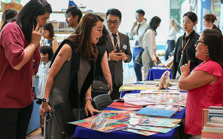  prep-school-families-meeting-teachers-brighton-college-bangkok 
