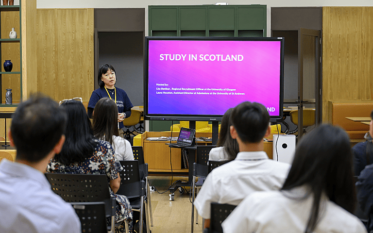  sixth-form-university-course-guidance-brighton-college-bangkok 