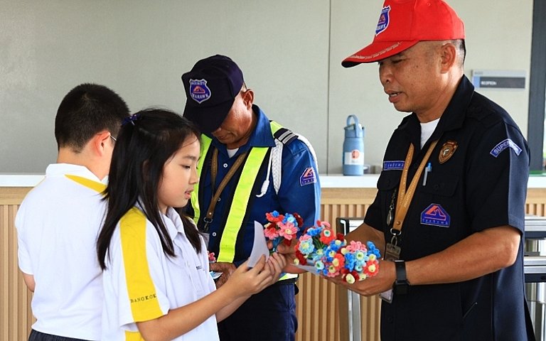  Make a Difference Day inspires pupils to become caring and responsible global citizens through community-focused activities. 