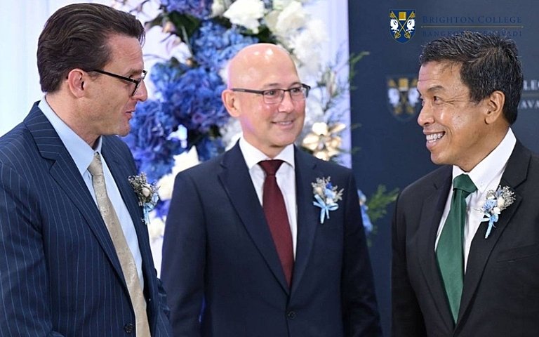  Distinguished guests attending the Grand Opening Ceremony of Brighton College Bangkok Vibhavadi. 