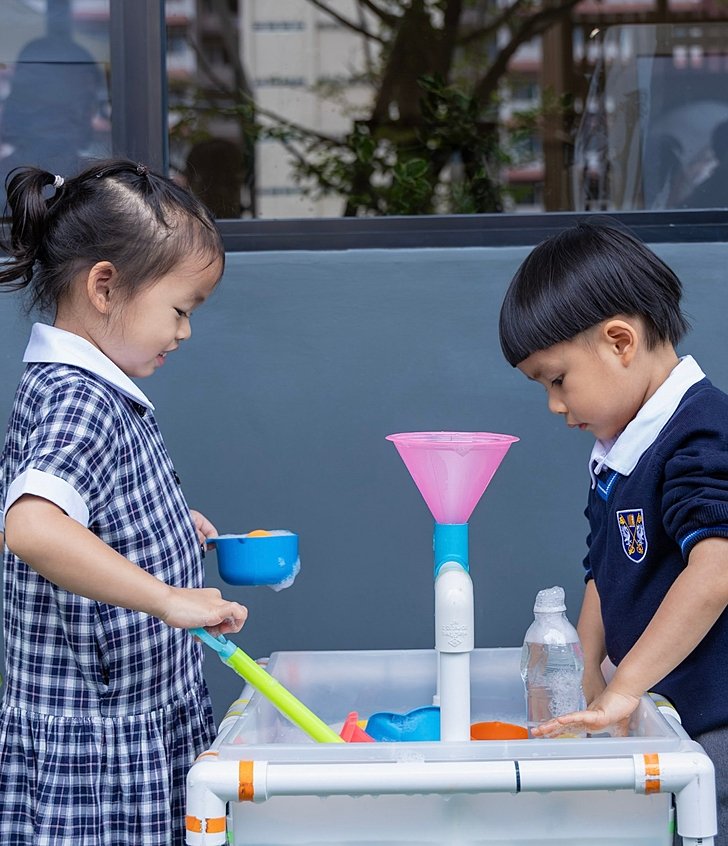  นักเรียนระดับ Early Years และ Prep เล่นสนุกในสนามเด็กเล่นของโรงเรียนอนุบาลนานาชาติ ไบรท์ตัน คอลเลจ วิภาวดี 