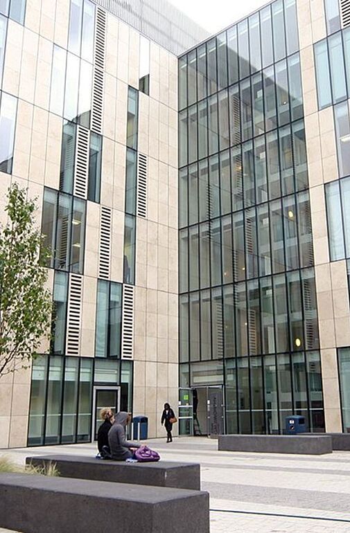  Kingston University  